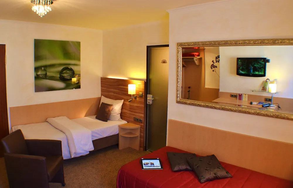 City Hotel Ost am Kö Augsburg 3*,