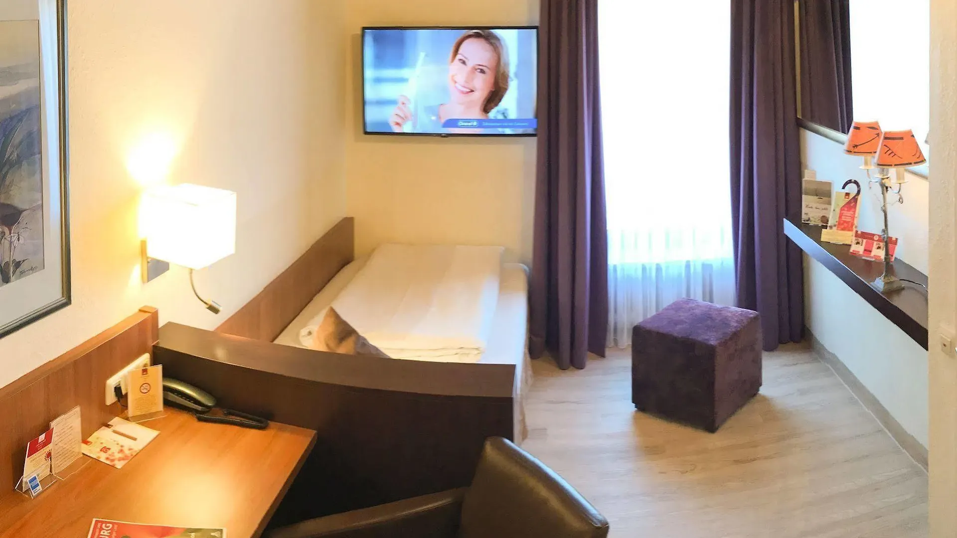 City Hotel Ost Am Koe Augusta